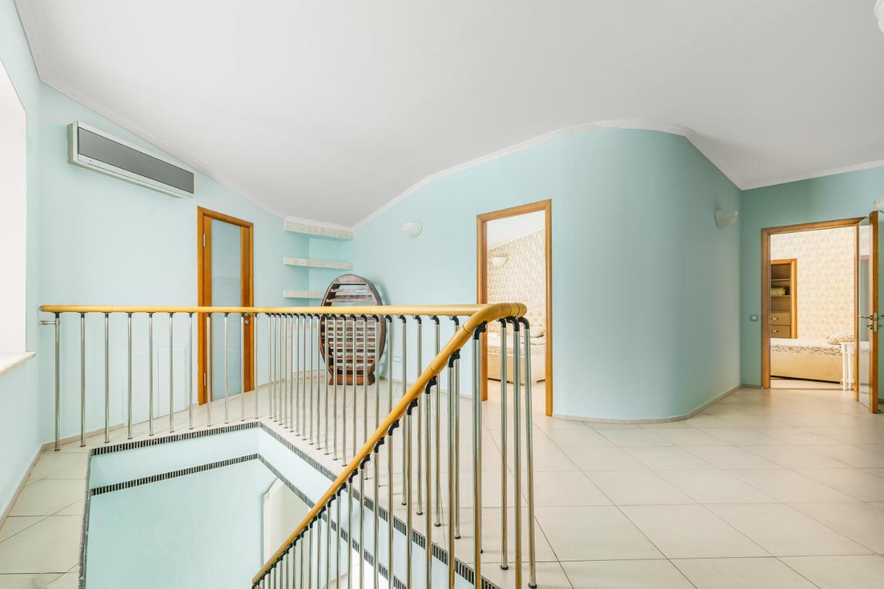 Deribasivska Cozy 4-room Apartment Odessa Exteriör bild